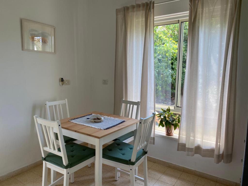 Maple'S Place - אירוח מייפל Rosh Piná Exterior foto